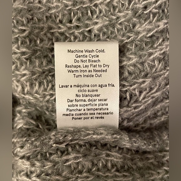 Venus Sweater Grey and Silver Metallic Size M - Picture 7 of 11